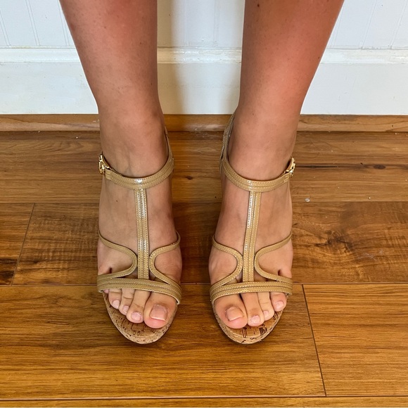 Michael Kors tan strappy wedges - Picture 5 of 6